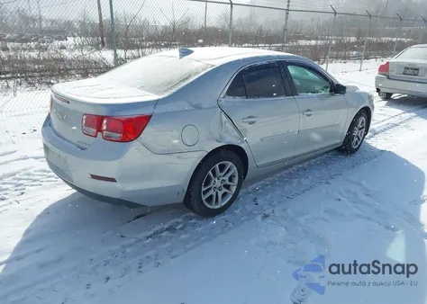 2015 Chevrolet Malibu 1Lt из США, поврежденный, VIN 1G11C5SL5FF303936